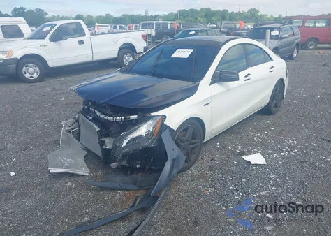 2014 Mercedes-Benz Cla 250 4Matic z USA, uszkodzony, nr VIN WDDSJ4GB4EN137298